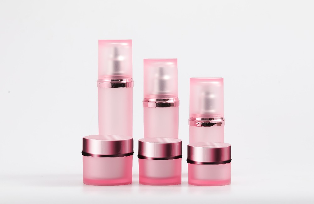 Gradient pink rhombus emulsion bottle, skin care set, frosted silver shoulder cream jar packaging materials